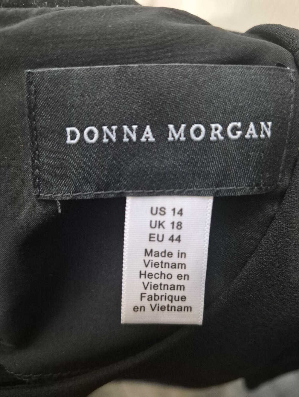 Donna Morgan Bell Sleeve Dress Size 14. - Picture 2 of 3
